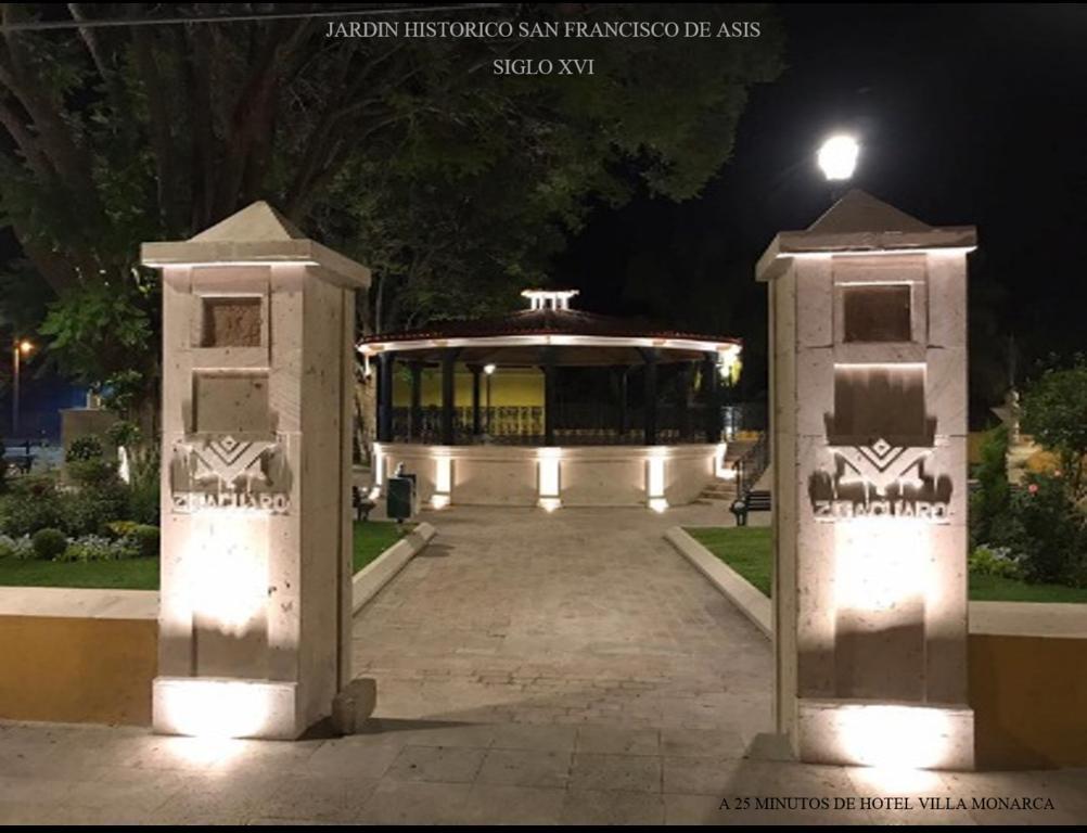 Hotel Villa Monarca Inn Zitácuaro 외부 사진