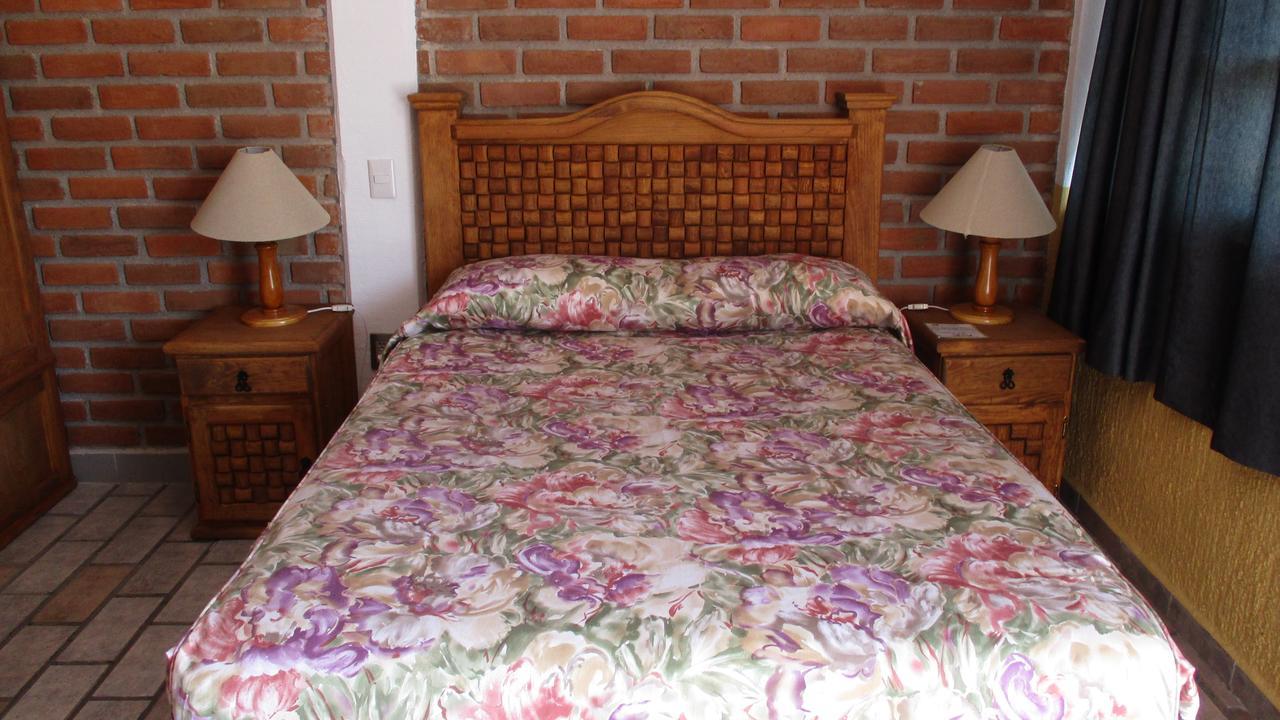 Hotel Villa Monarca Inn Zitácuaro 외부 사진
