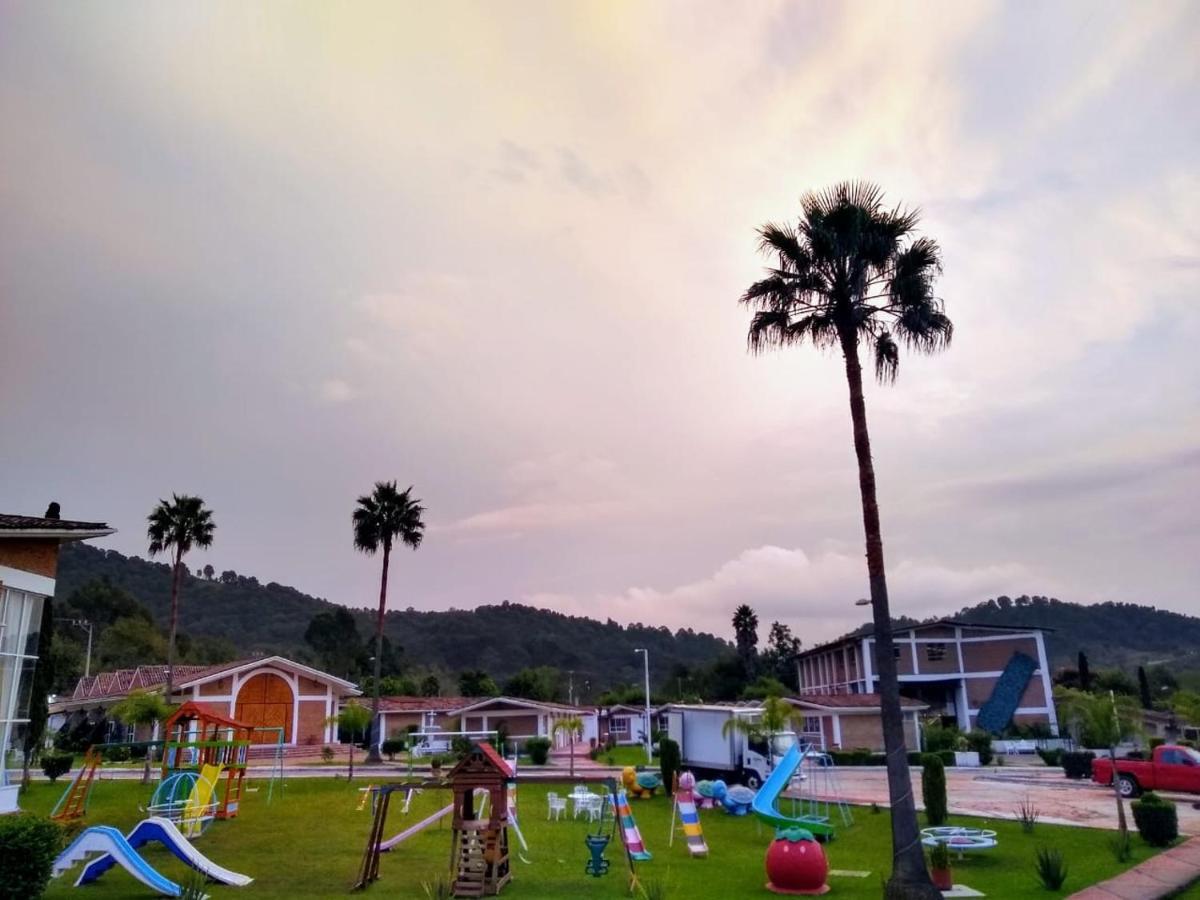 Hotel Villa Monarca Inn Zitácuaro 외부 사진